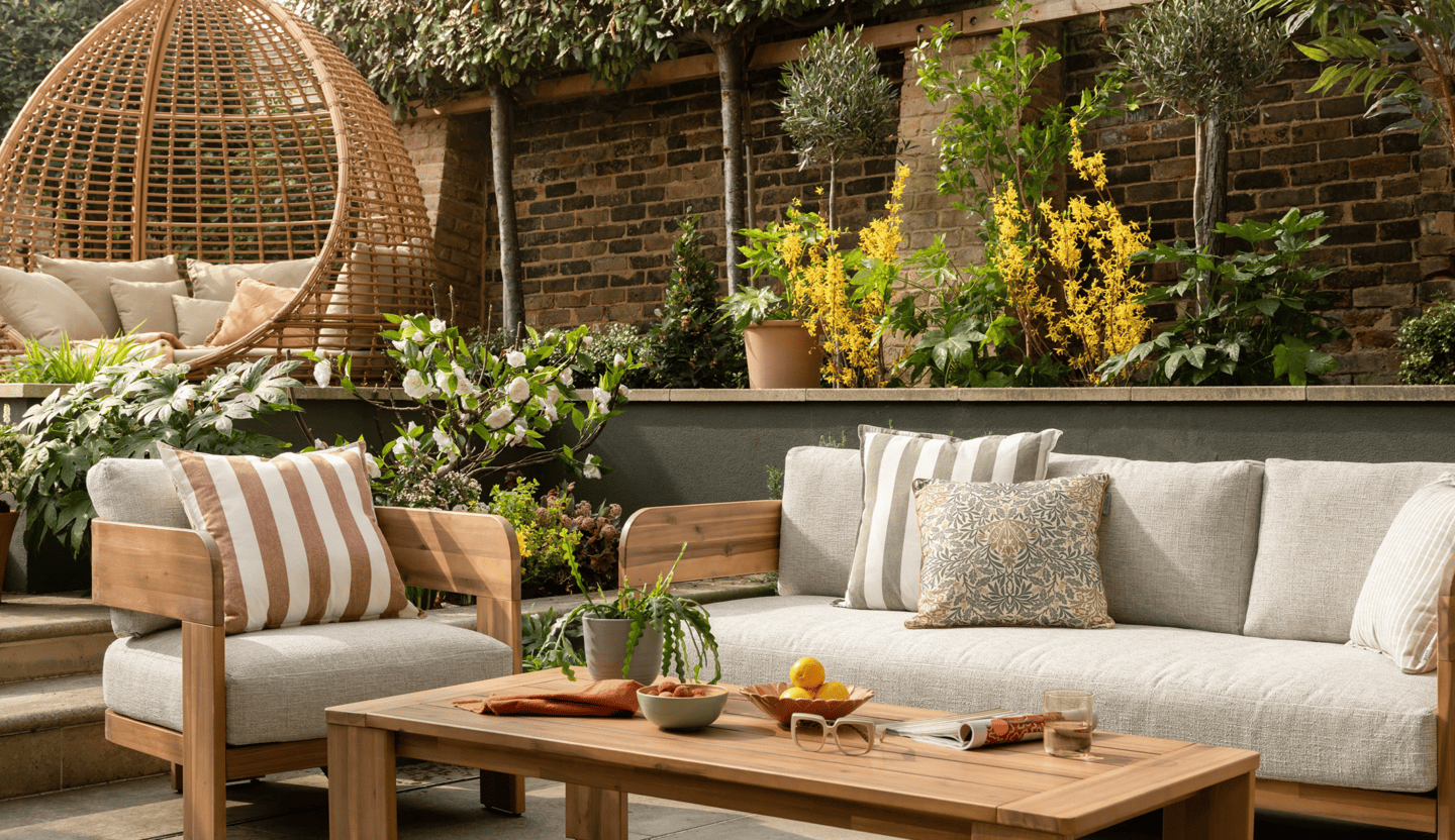 Barker and Stonehouse garden furniture